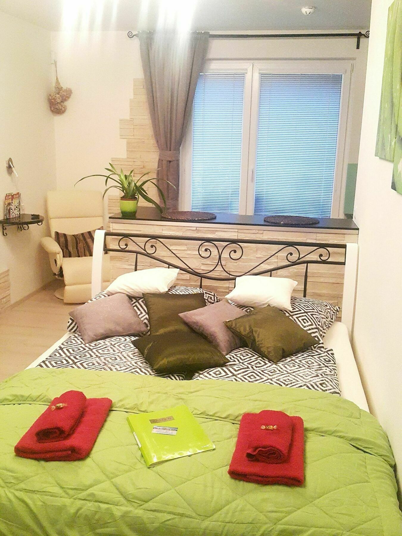 Bastien Studio Near Airport Praha Exteriér fotografie