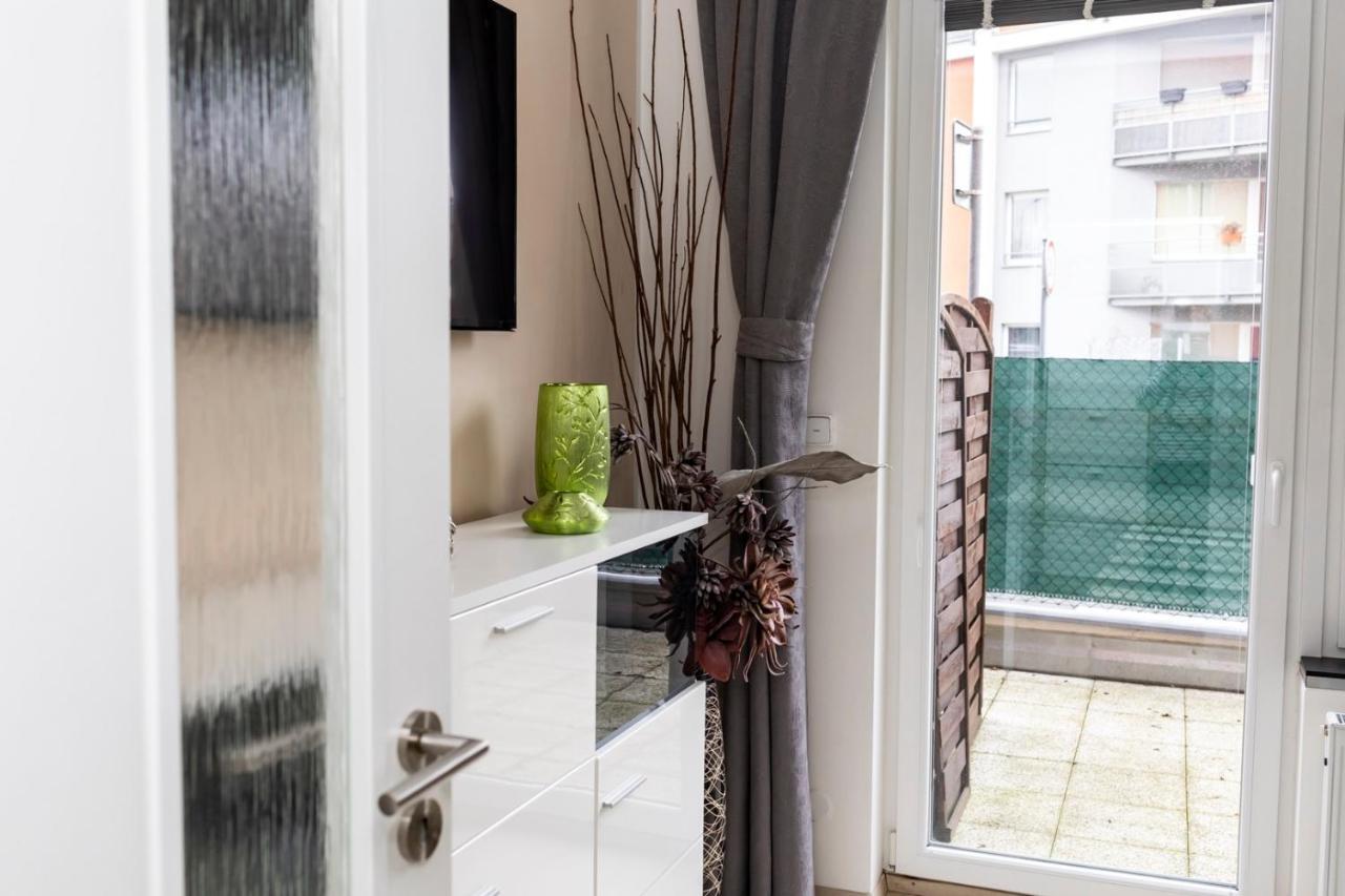 Bastien Studio Near Airport Praha Exteriér fotografie